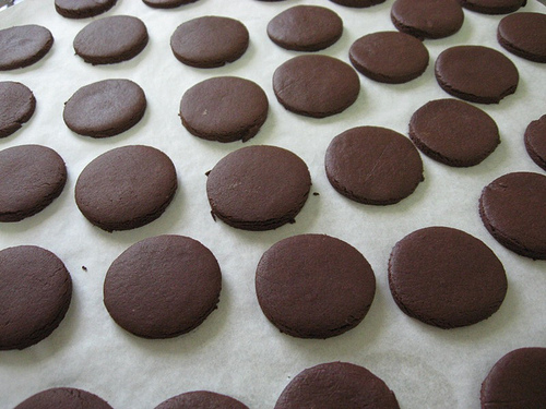 Biscoitos de chocolate recheados