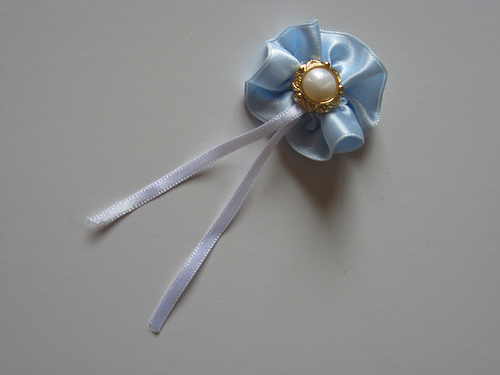 Flor de fita de cetim