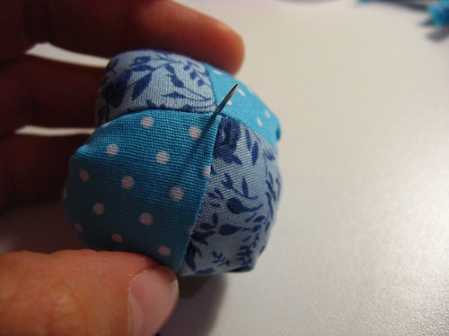 Mini almofada de alfinetes: Finalizando