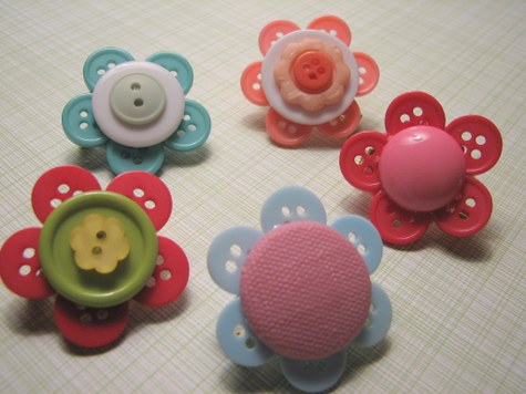 Buttom Flower Pin